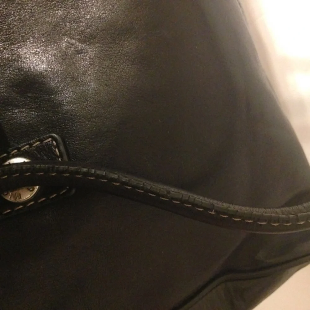 👛 MICHAEL KORS  👛 vintage black leather bag